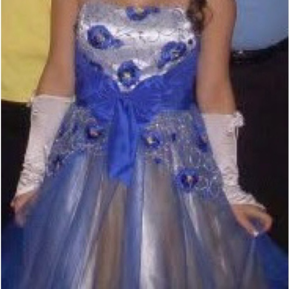 “Cinderella” Strapless Mini Dress - Picture 3 of 9